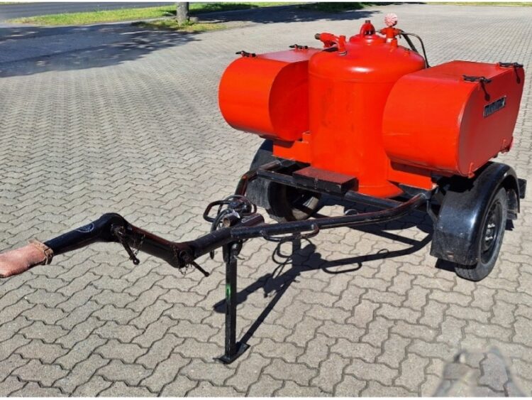 Pulverlöschanhänger P250